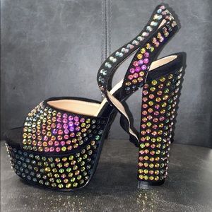 Black brand new platform heels